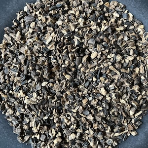 Dried Comfrey Root | Dried Flowers | Dried Herbs | Kosher Herbs | Craft Supplies | Herbs for Tea | 1/2 Oz | Witchcraft