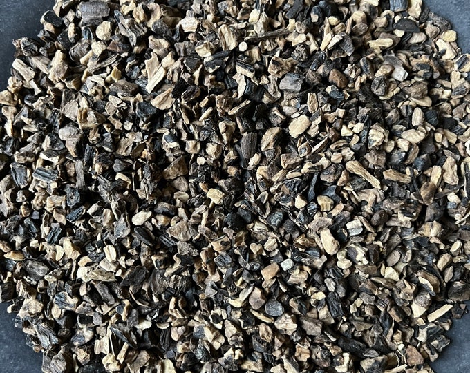 Dried Comfrey Root | Dried Flowers | Dried Herbs | Kosher Herbs | Craft Supplies | Herbs for Tea | 1/2 Oz | Witchcraft
