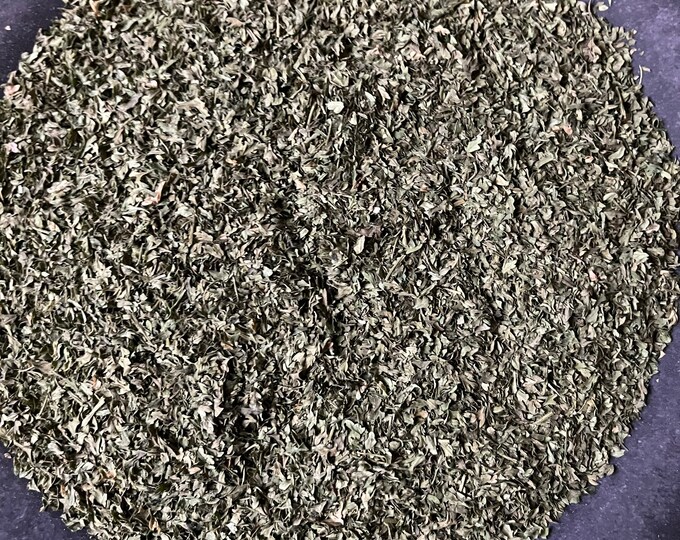 Dried Chervil Leaf | Dried Flowers | Dried Herbs | Kosher Herbs | Craft Supplies | Herbs for Tea | 1/2 Oz | Witchcraft