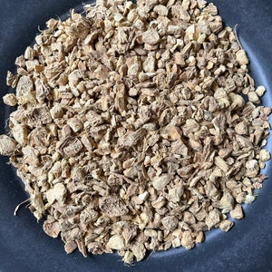 Dried Ginger Root | Dried Flowers | Dried Herbs | Organic | Kosher Herbs | Craft Supplies | Herbs for Tea | 1/2 Oz | Witchcraft