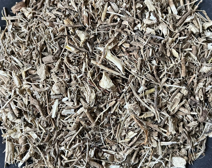Dried Butchers Broom Root | Dried Flowers | Dried Herbs | Kosher Herbs | Craft Supplies | Herbs for Tea | 1/2 Oz | Witchcraft
