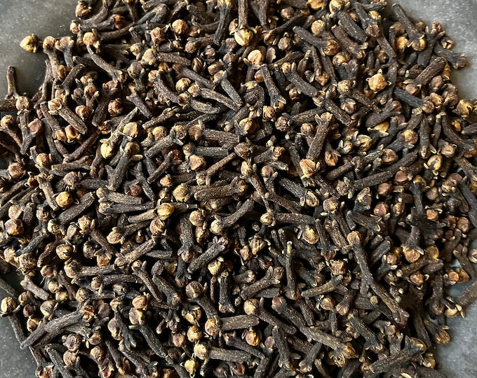 Dried Whole Clove Buds | Cloves | Dried Flowers | Dried Herbs | Kosher Herbs | Craft Supplies | Herbs for Tea | 1/2 Oz | Witchcraft