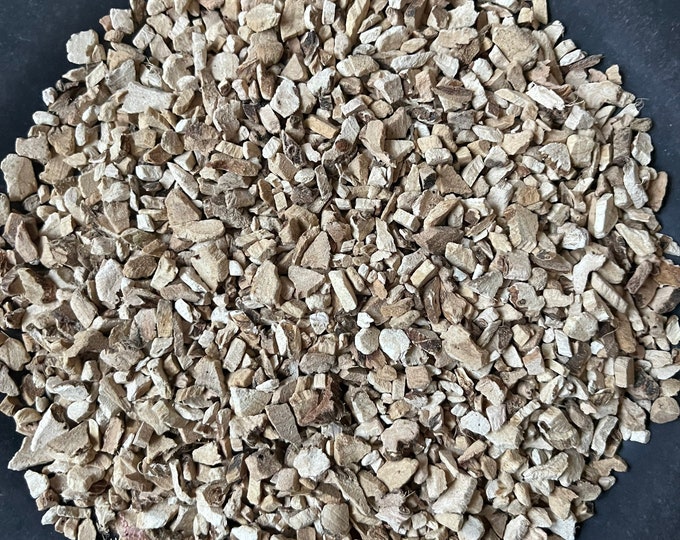 Dried Calamus Root | Dried Flowers | Dried Herbs | Kosher Herbs | Craft Supplies | Herbs for Tea | 1/2 Oz | Witchcraft