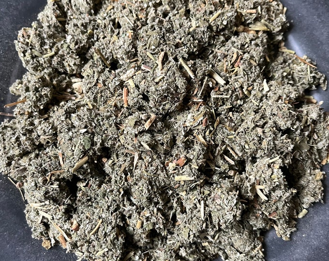 Dried Raspberry Leaf | Dried Flowers | Dried Herbs | Organic | Kosher Herbs | Craft Supplies | Herbs for Tea | 1/2 Oz | Witchcraft