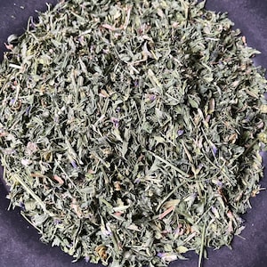 Dried Alfalfa Leaf | Dried Flowers | Dried Herbs | Organic Alfalfa | Kosher Herbs | Craft Supplies | Herbs for Tea | 1/2 Oz | Witchcraft