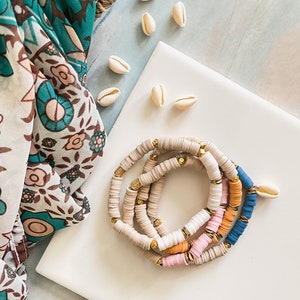 Pulsera de cuentas Heishi: joyería apilable de arcilla polimérica