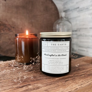 THE EARTH Candle, Soy Wax in Glass Jar, Earthy Santal Scent with Sandalwood, Smoke and Moss