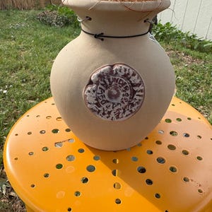 Down Under Pot Size E 6"H (gs) Grey Stone