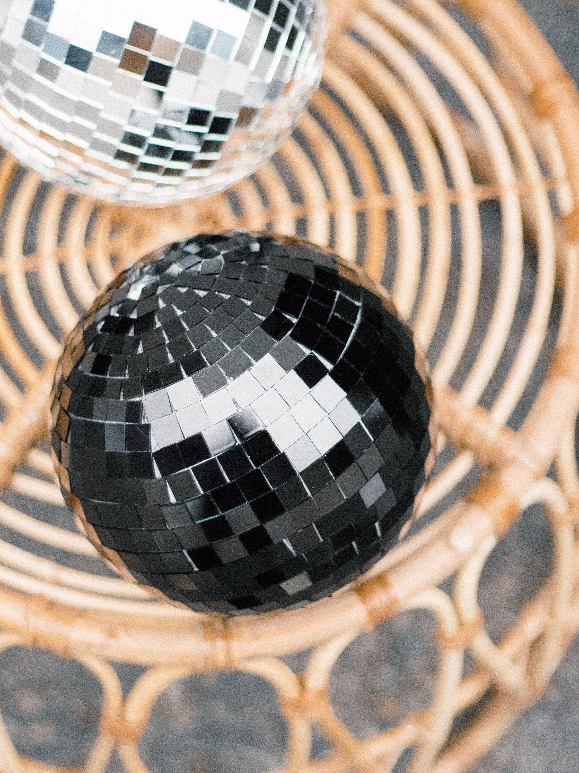 Bola De Espejos Tipo Hongo | Plata | 12x12x14 Cm | Decoración Discoteca | Fiestas Y Eventos