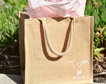 Minimalist Hummingbird Enchanting Bridesmaid Tote Bags, Beach Bag Personalized Burlap Bags, Beach Bride Tote Bag, Wedding Welcome Bags