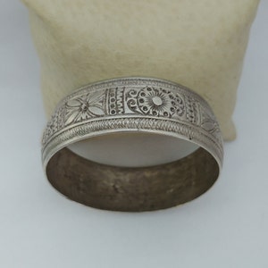Vintage Armband marokkanische Silber Berber Manschette handgemachte Armreif Tuareg Tribal Boho Geschenk für sie afrikanische Boho Antik geschnitzt ethnischen alt