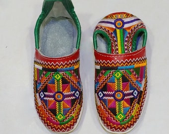 Handmade Moroccan Leather Babouche Slippers: Kids Glitter Mini Clogs  Girls Slipper Baby Natural Traditional