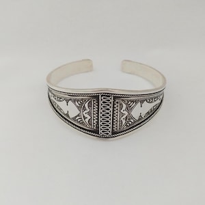 Handmade Tuareg Berber Silver Cuff: Moroccan Tribal Bracelet