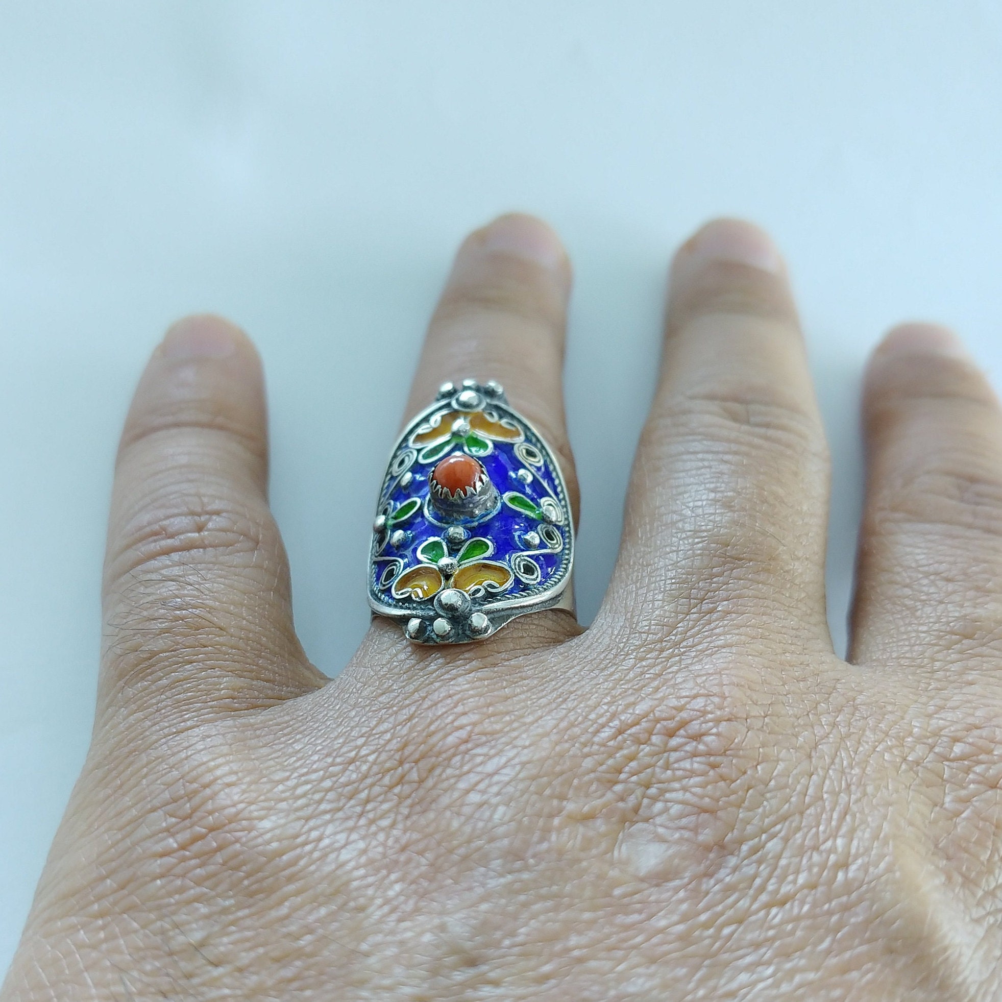 Bague Kabyle Algérienne En Argent Massif Avec Corail Rouge Et émail - Bijou Ethnique Neuf