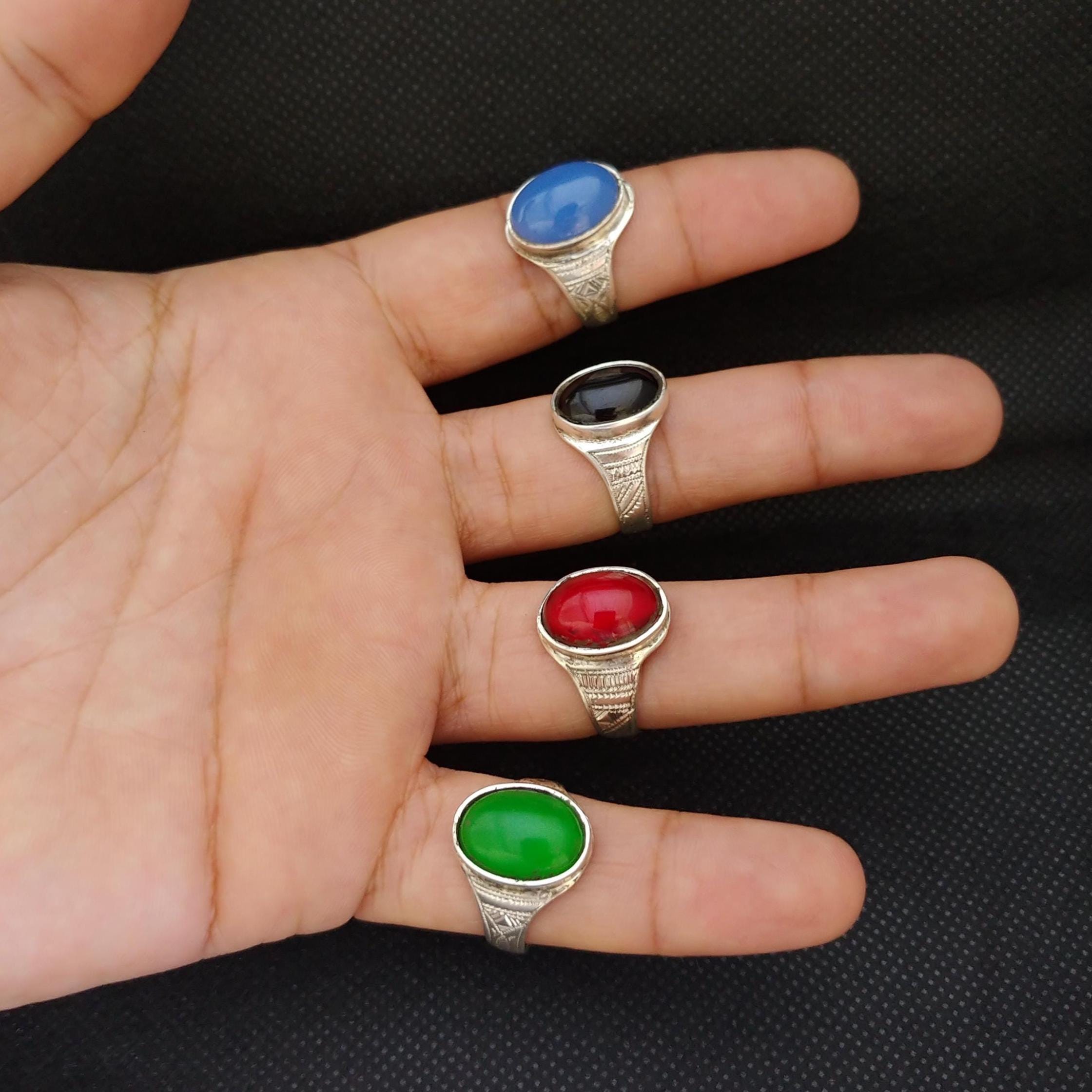 トゥアレグ族　(ベルベル族）　ハンドメイド　シルバーリング トゥアレグ族のリング スターリングシルバー アゲート ハンドメイド