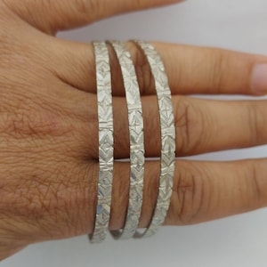 Marokkanischer Armreif Silber Antik Armreif Handgemachter Armreif Tuareg Berber Tribal Boho Geschenk für Sie Afrikanischen Boho Vintage geschnitzt