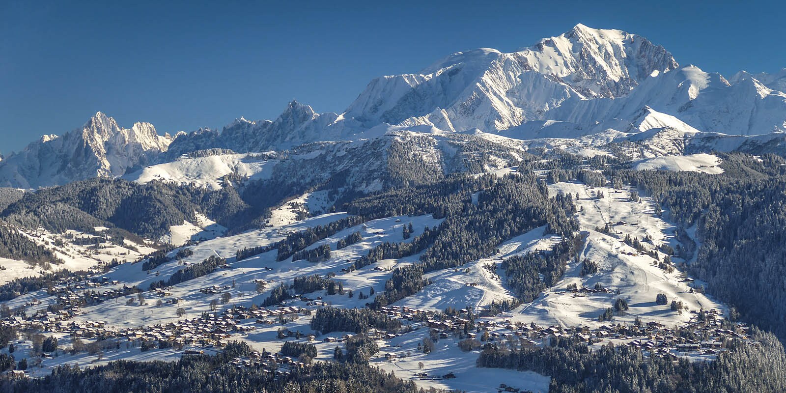 Neige sur Le Village de Crest-Voland Sous Mont Blanc