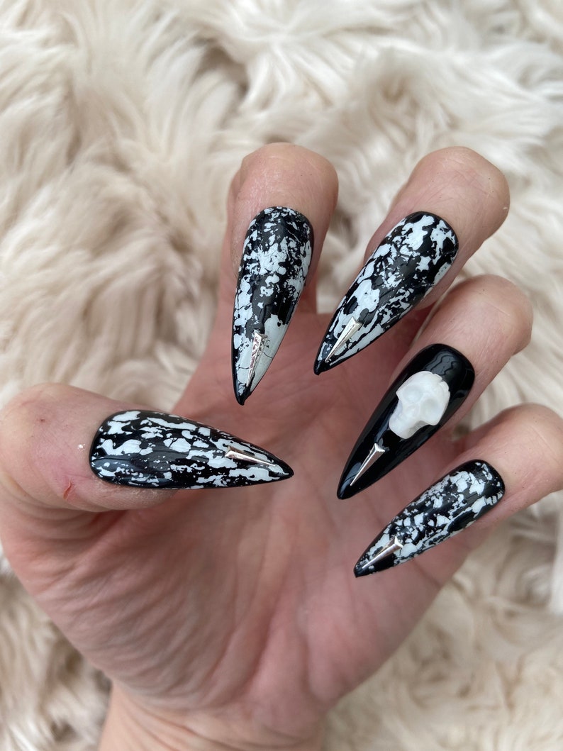 Black and white 3D skull gothic press on Nails fake nails false nails glue on nails Halloween nails image 2