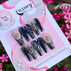 Black and silver gothic Press on nails | gothic nails | glue on nails | fake nails | false nails