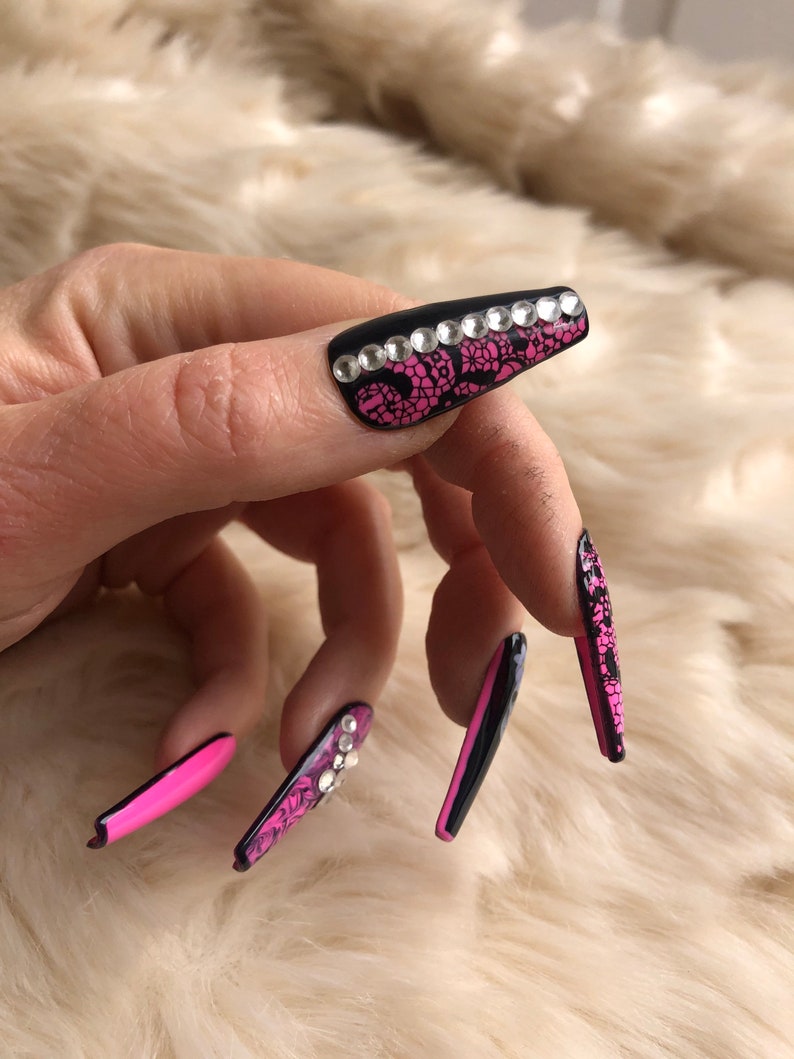 Hot Pink and Black Floral Skull gothic Press On Nails with Crystals stick ons press ons glue ons image 7