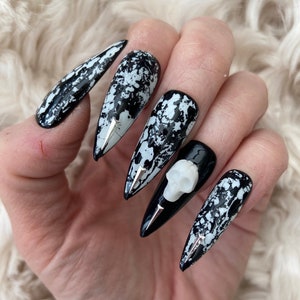 Black and white 3D skull gothic press on Nails fake nails false nails glue on nails Halloween nails image 1