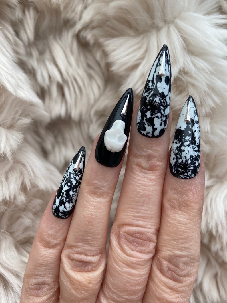 Black and white 3D skull gothic press on Nails fake nails false nails glue on nails Halloween nails image 4