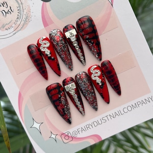 Gothic Red Snake Press On Nails | glue on nails | false nails | stick on nails | fake nails | gothic claws | red and black nails