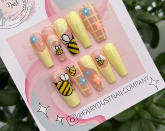 Cute Bumble Bee Mix and Match Press On Nails | fake nails | false nails | glue on nails | stick on nails