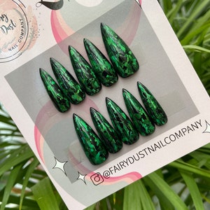 Black and Green Press On Nails | glue on nails | stick on nails | fake nails | false nails | gothic nails