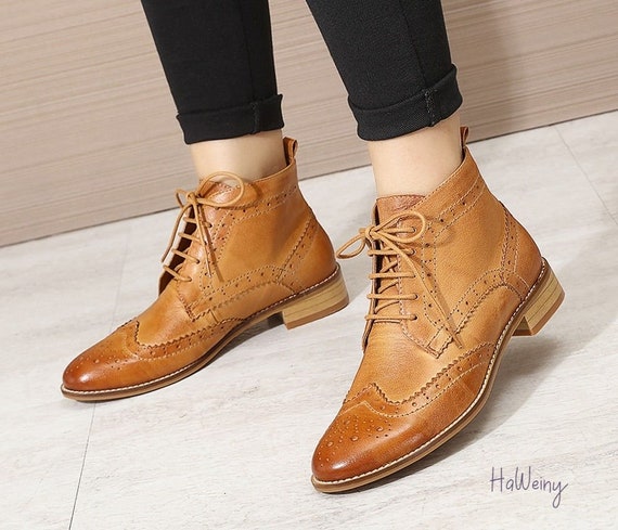 Womens Genuine Leather Wingtips Boots 