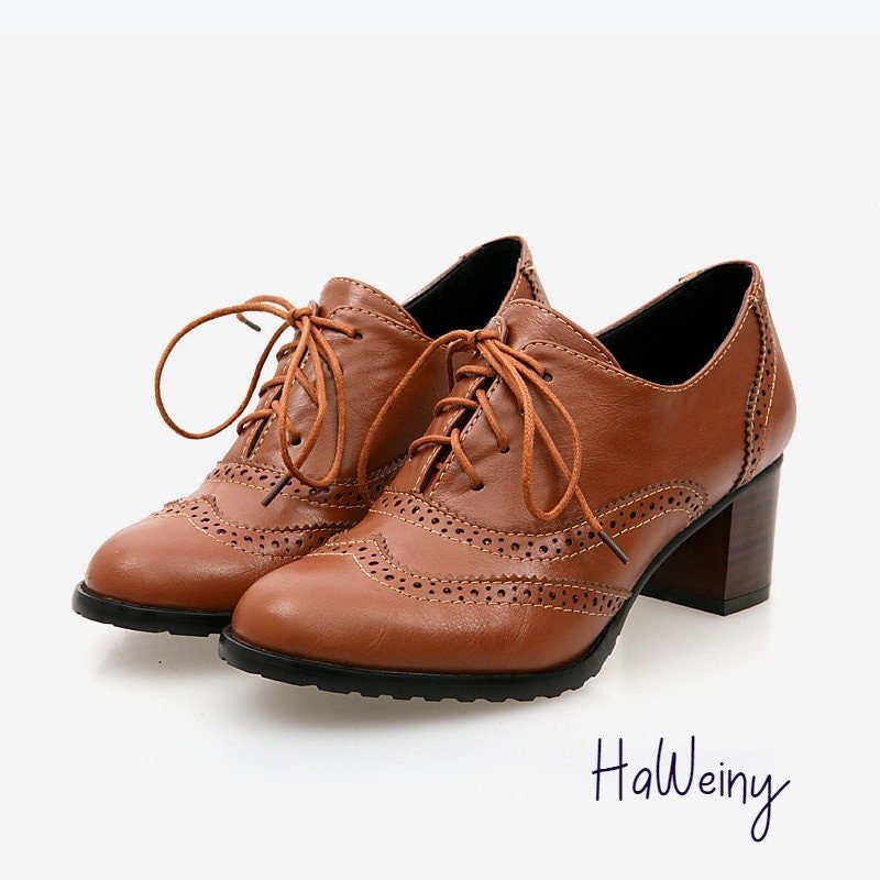 Brogue Shoe Vintage Chunky Heel Cut 