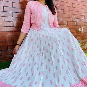 Stylish kurti deals with jacket