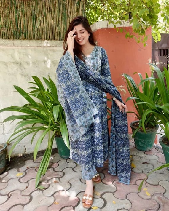 Embroidery Work & Printed Naira Cut Suit , Pakistani Designer Kurta With  Pant Dupatta , Mother's Day Fashion Design Woman Suit, Salwar Suit 