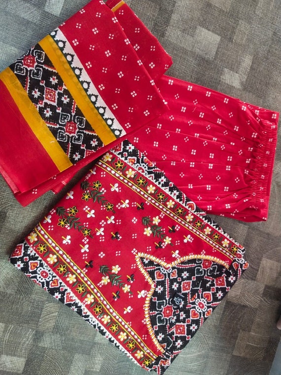 Buy Blue And Red Long Dress In Patola Silk With Ikkat Motif Print Online -  Kalki Fashion | Green tunic dress, Long red dress, Silk kurti designs