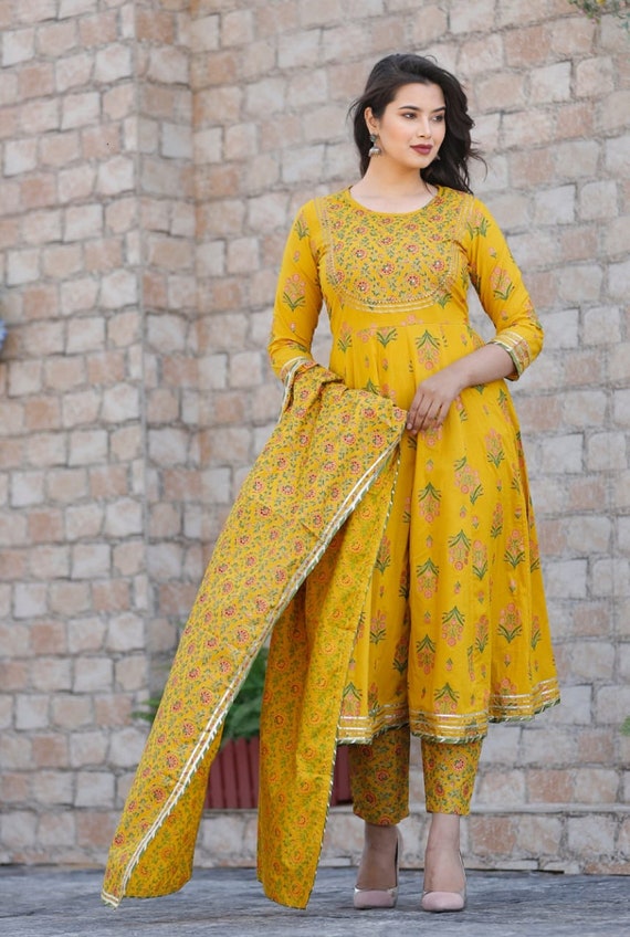 Share more than 85 yellow color kurti online super hot - thtantai2