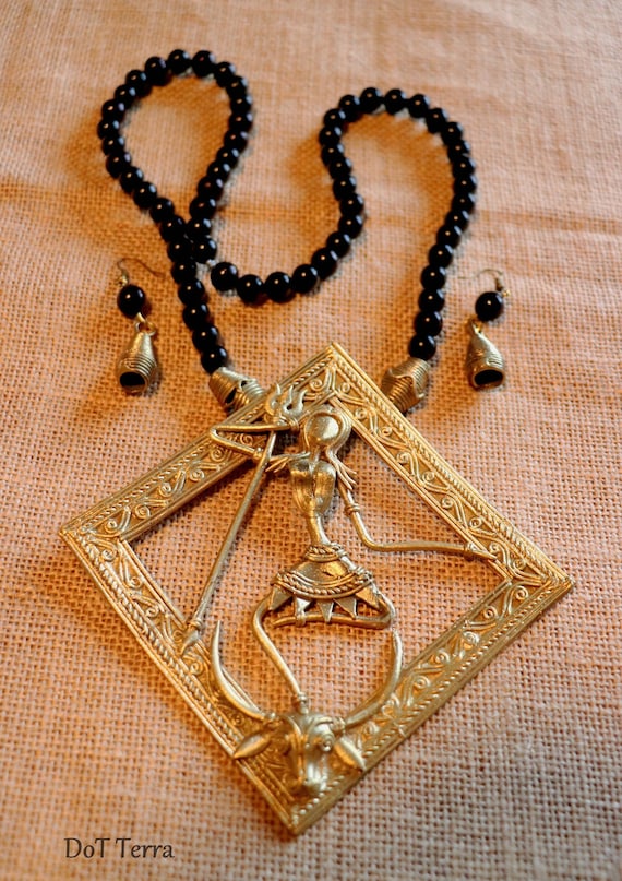 Large Pendant Dokra Pendant Dokra Girl Handcrafted Pendant Bead Necklace Set Dokra Earrings Exclusive Pendants Decorative Art Pendant