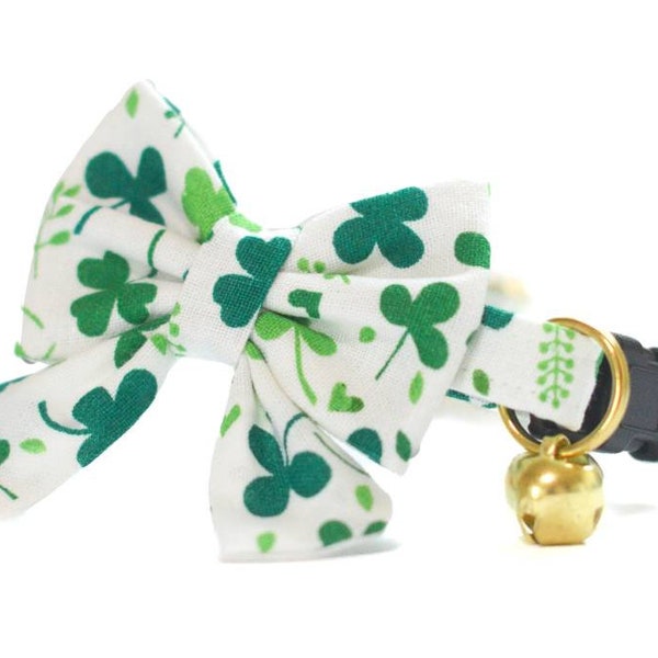 St. Patrick's Cat Collar with Bow ~ Shamrock Kitten Breakaway Collar with Bow ~ Green Cat Collar ~ Lucky Clover Quick Release Cat Collar