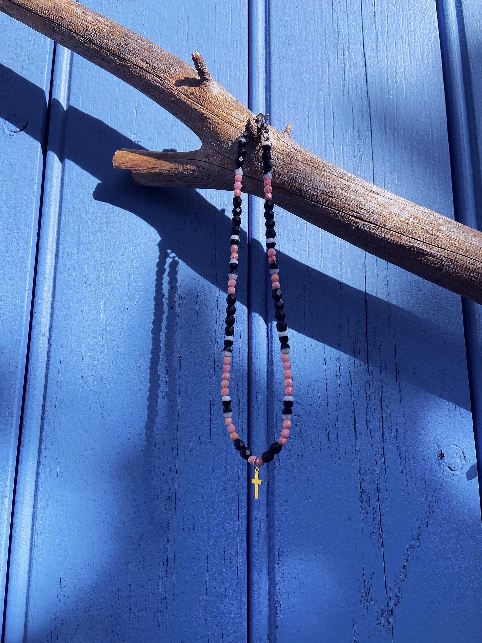 Pearl Necklace Everyone Has Photos