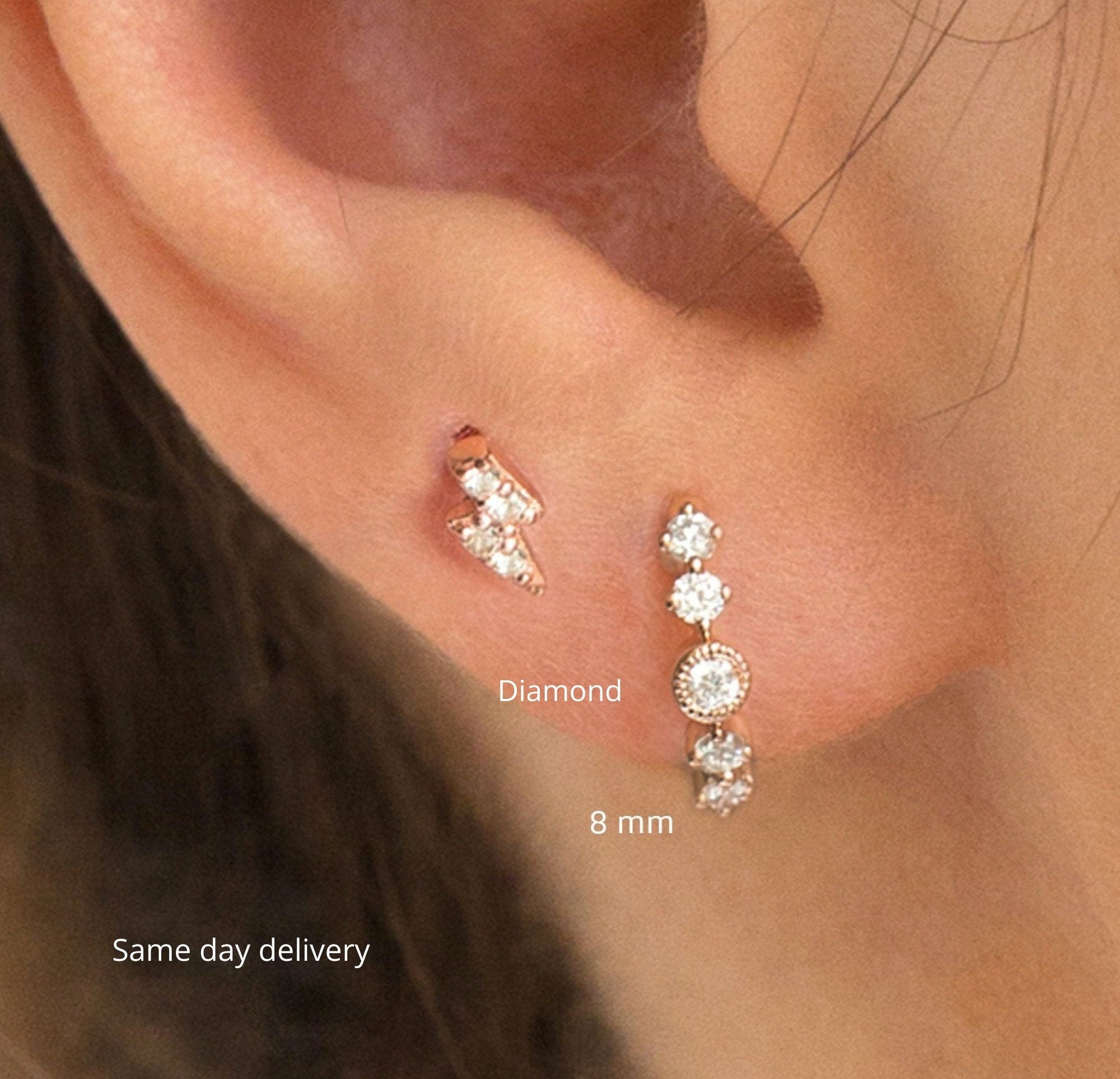 Orecchini A Cerchio Huggie In Oro Massiccio 14k: Cerchi Con Cartilagine E Diamanti Moissanite - Italia