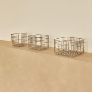 Stainless Steel Wire Basket, Desk Organizer, Bathroom and Entryway Storage, Organization Basket, Wire Bins, Storage Basket