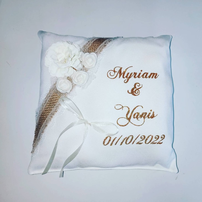 Porte alliances mariage personnalisé coussin porte alliances mariés mariage bride mariés fleiurs image 1