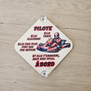 Teef aan boord - Grappig autobord - "Piloot aan boord" of "Teef aan boord" - autostickers