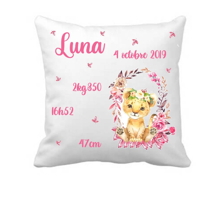 Coussin Lionceau Personnalisé - Cadeau Naissance Bébé Prénom Anniversaire Lion Savane Jungle Fille R