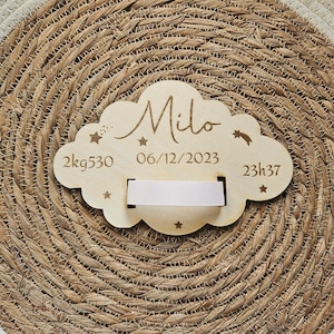 Support porte bracelet de naissance personnalisée en bois - idée cadeau naissance