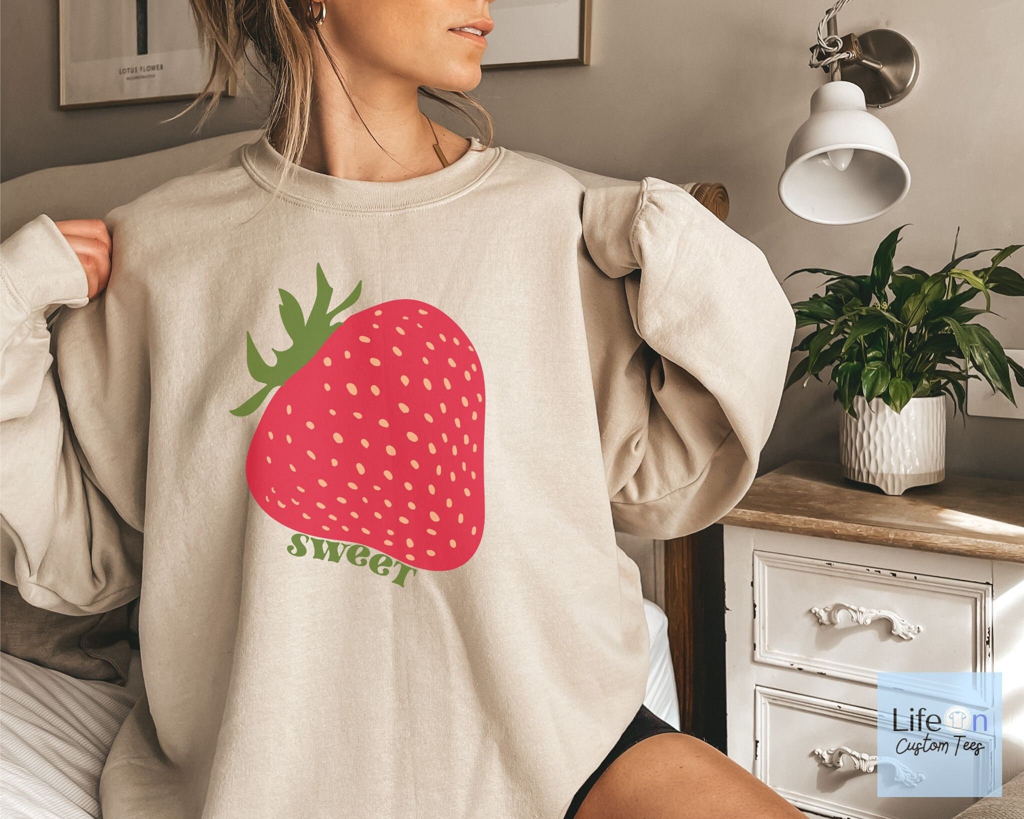 [LANG&LU] STRAWBERRY T-Shirts ★人気★ 71EVI0hA5US.jpg