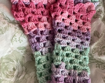 Dragon Scale fingerless gloves