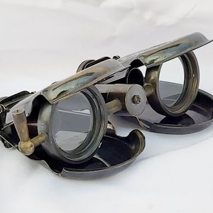 vintage-brass Antique  Royal Navy London 1917  Travelling Telescope Binoculars Spyglass and Beautifully Made Genuine