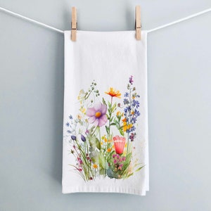 Wild Flower kitchen towel, Flour Sack Towel, Dish Towel, Tea Towel, floral tea towel, Spring Decor, Cute tea towel, Floral Flour Sack Towel