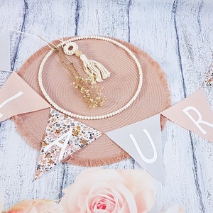 Pennant chain with individual name, personalized garland with flowers, wall decoration pastel children's room/birthday/