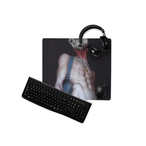 Gaming Mauspad - Kleine Schreibtischmatte, rutschfest, wasserdicht, glatte Oberfläche für PC & Laptop Gamer